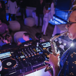 Moments Music & Events