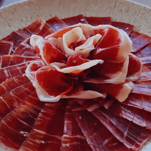 Montse Cortadora de Jamón a Cuchillo