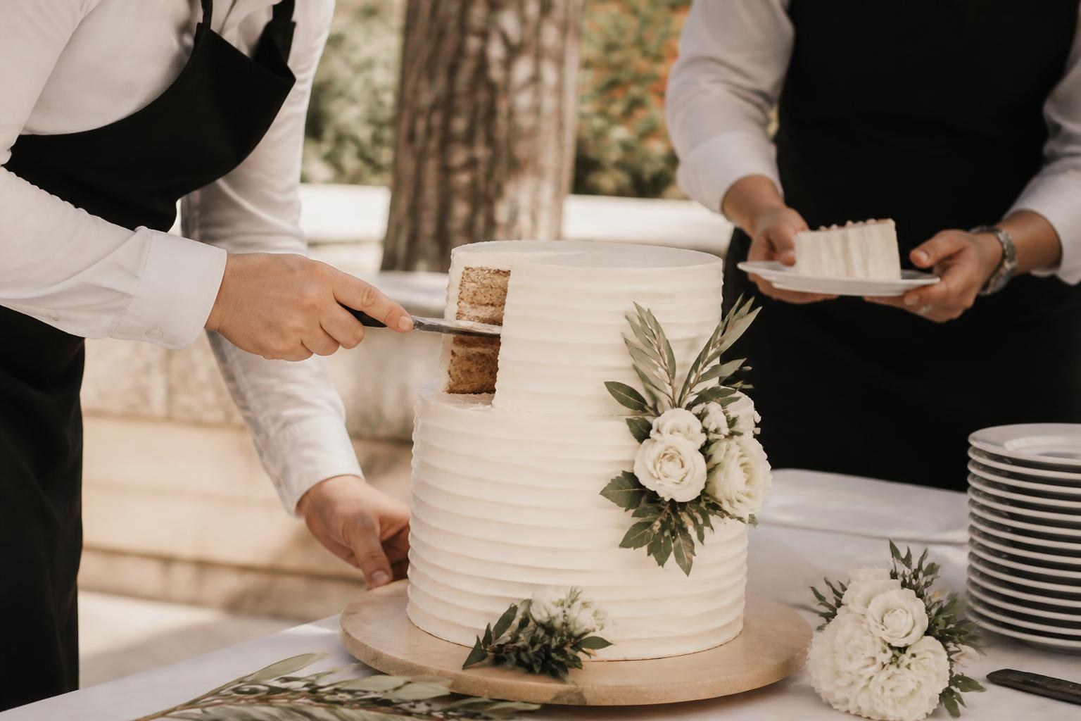 Tarta de boda: cómo calcular las raciones según los invitados y el menú