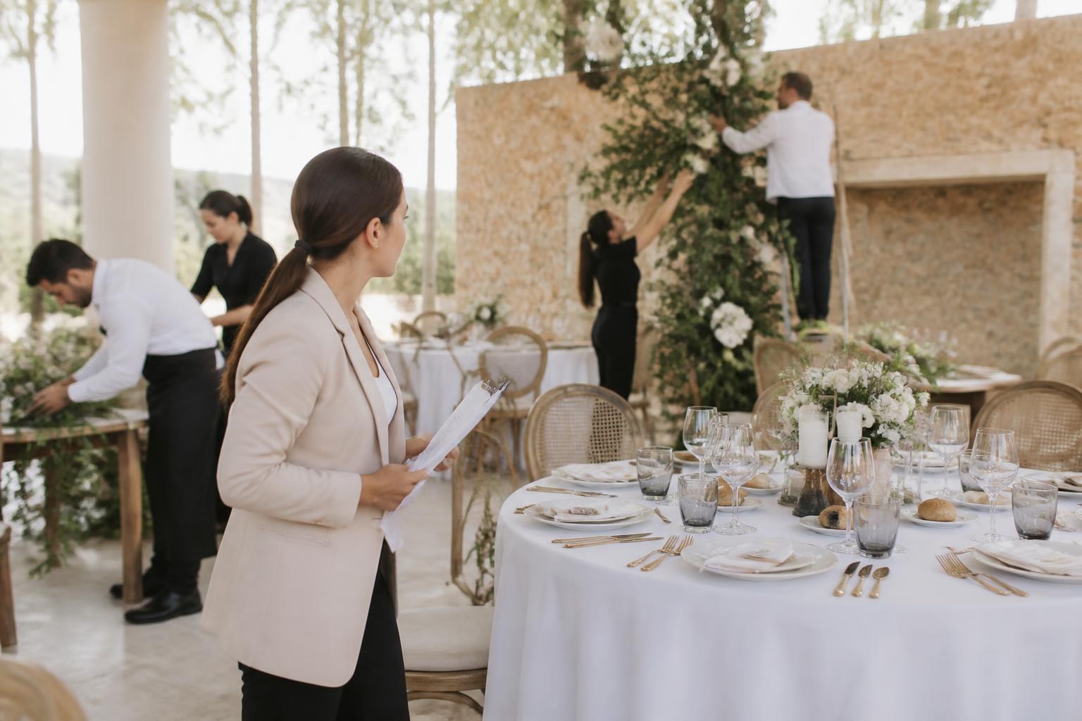 Wedding planner integral o coordinación del día: diferencias y qué servicio necesitáis